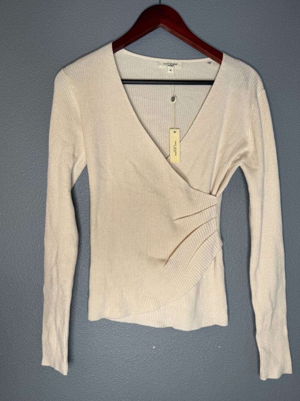 Max Studio London Ribbed Faux Wrap Sweater Womens M Ivory V Neck NWT